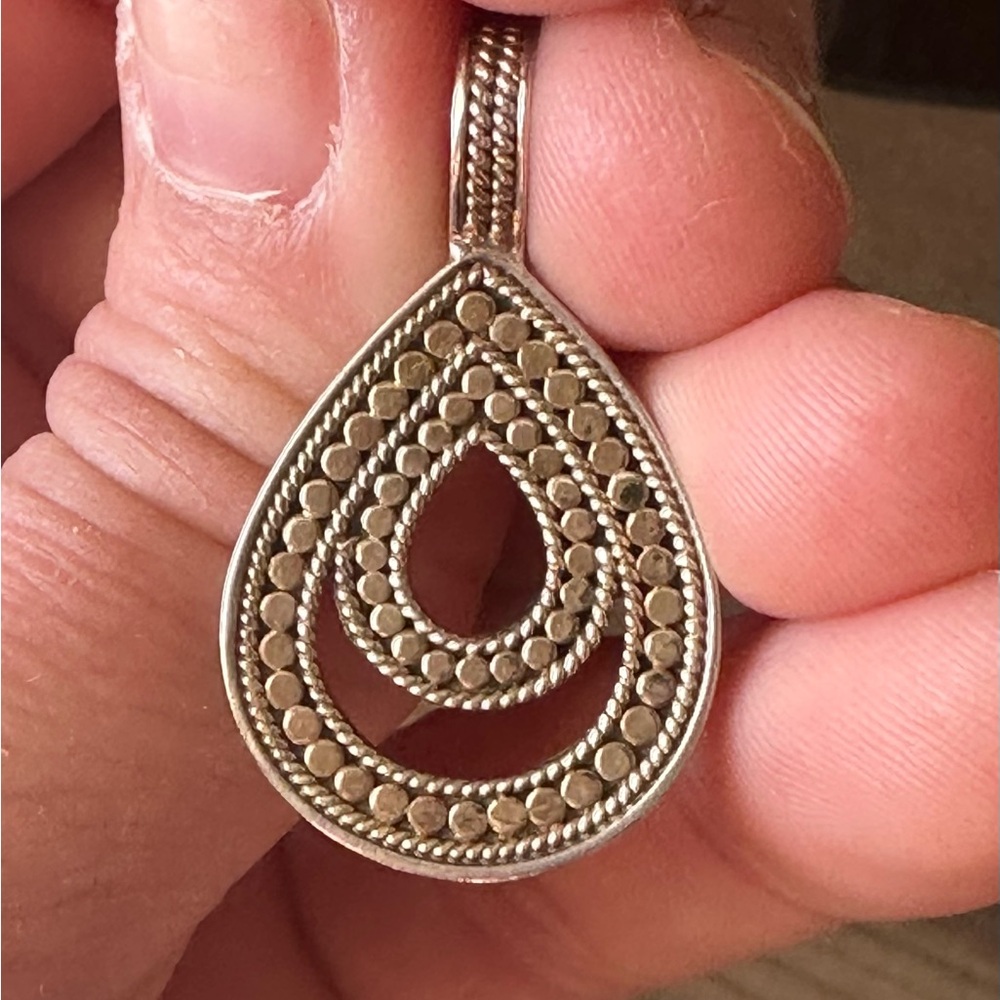 Anna Beck Gold Scalloped Drop Pendant Medium